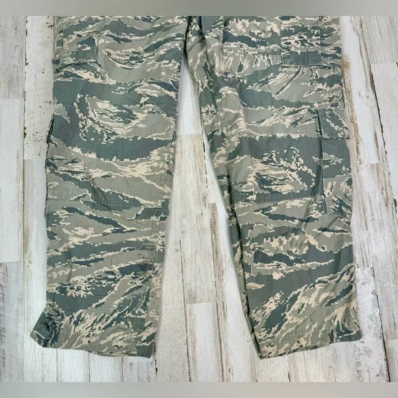 US Air Force Tactical Pants Military Mens 38x30 Green Digital Camo Cargo - Picture 4 of 12